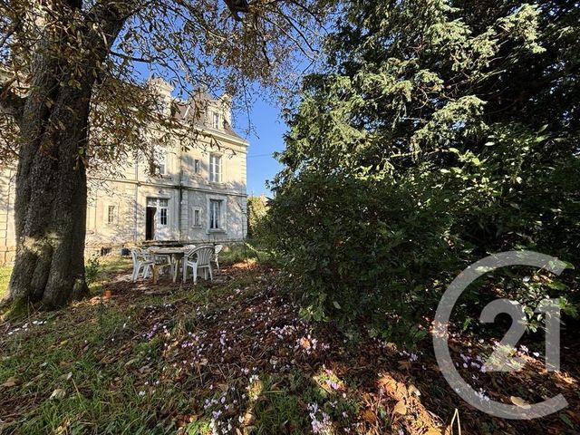 maison à vendre - 10 pièces - 243.0 m2 - CHATELLERAULT - 86 - POITOU-CHARENTES - Century 21 A.B.C.